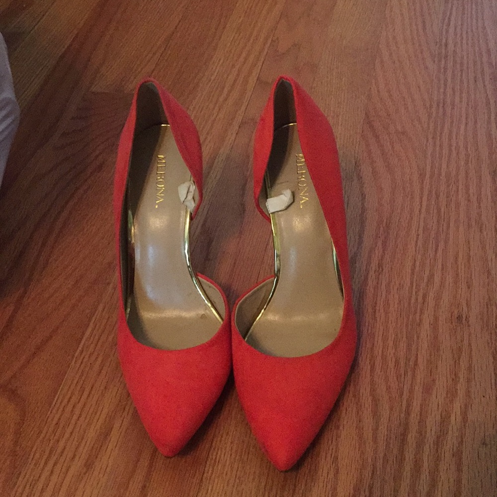 Suede Pumps